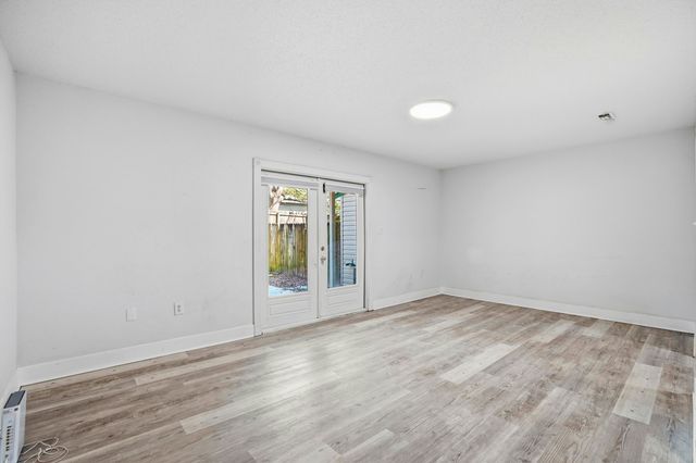 1636 E 1st Avenue, Crestview, FL 32539