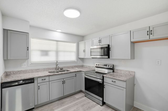 1636 E 1st Avenue, Crestview, FL 32539