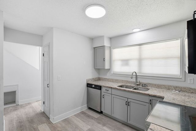 1636 E 1st Avenue, Crestview, FL 32539