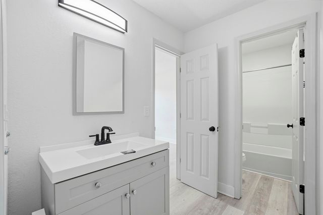 1636 E 1st Avenue, Crestview, FL 32539