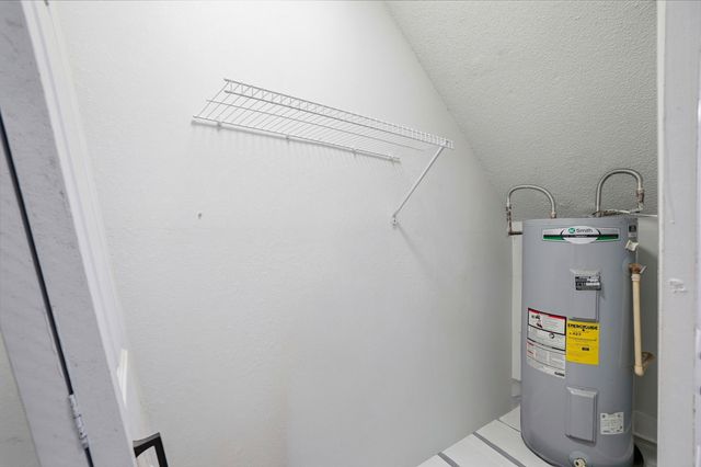 1636 E 1st Avenue, Crestview, FL 32539