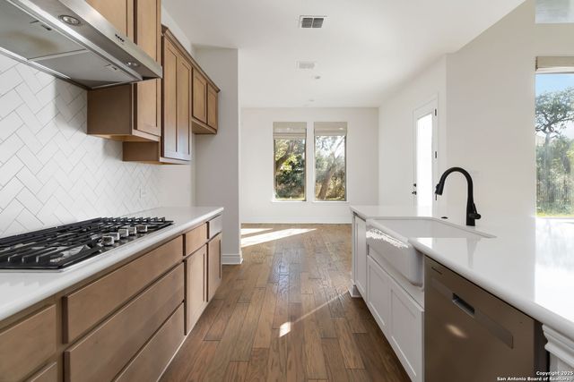 1482 Lyme Park, Bulverde, TX 78163