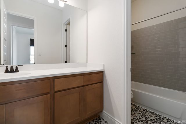 1482 Lyme Park, Bulverde, TX 78163