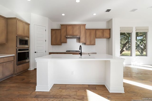 1482 Lyme Park, Bulverde, TX 78163