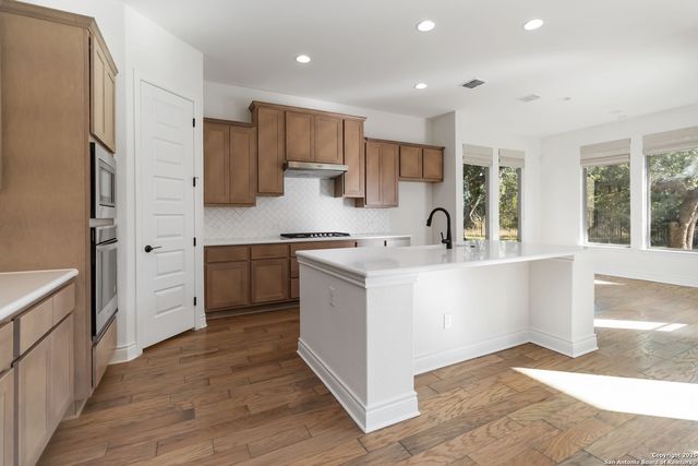 1482 Lyme Park, Bulverde, TX 78163