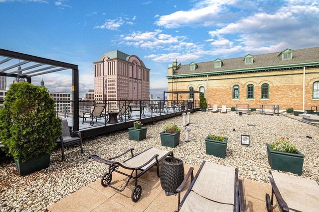 270 E Highland AVENUE #437, Milwaukee, WI 53202