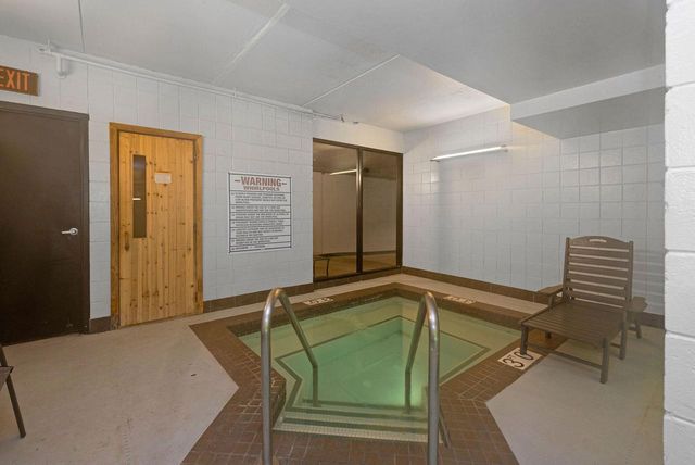 270 E Highland AVENUE #437, Milwaukee, WI 53202