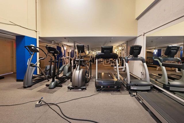 270 E Highland AVENUE #437, Milwaukee, WI 53202