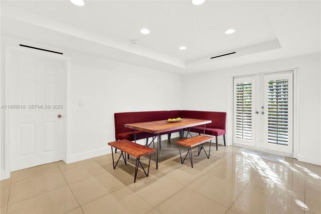 2006 SW 12th St, Miami, FL 33135