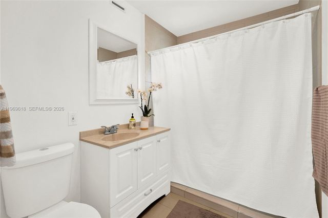 2006 SW 12th St, Miami, FL 33135