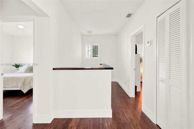 2006 SW 12th St, Miami, FL 33135