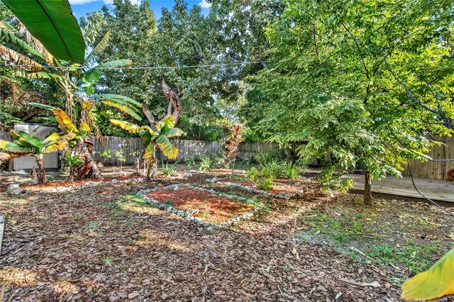 2006 SW 12th St, Miami, FL 33135