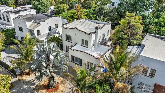 2006 SW 12th St, Miami, FL 33135