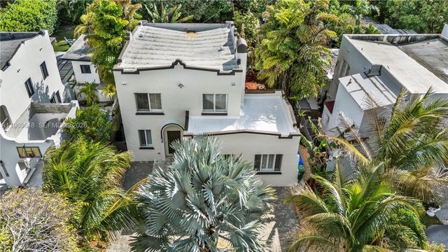 2006 SW 12th St, Miami, FL 33135