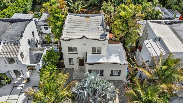 2006 SW 12th St, Miami, FL 33135