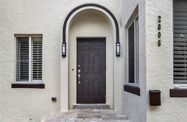 2006 SW 12th St, Miami, FL 33135