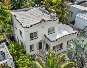 2006 SW 12th St, Miami, FL 33135