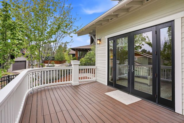 2433 NW Sacagawea Lane, Bend, OR 97703