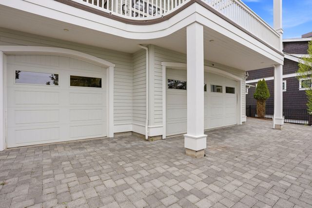 2433 NW Sacagawea Lane, Bend, OR 97703