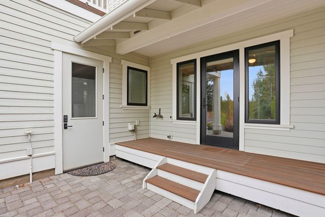 2433 NW Sacagawea Lane, Bend, OR 97703