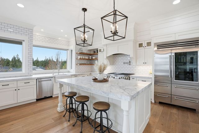 2433 NW Sacagawea Lane, Bend, OR 97703