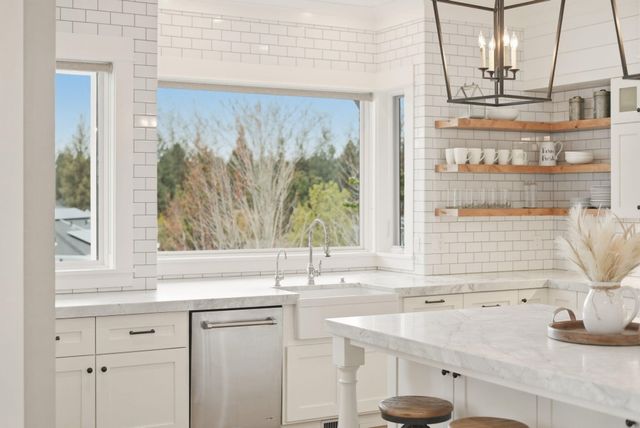 2433 NW Sacagawea Lane, Bend, OR 97703