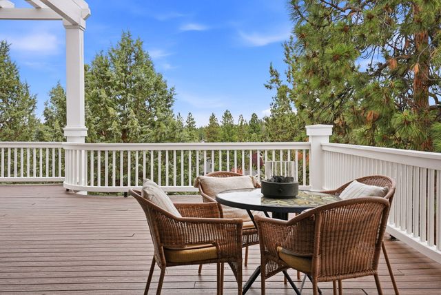 2433 NW Sacagawea Lane, Bend, OR 97703