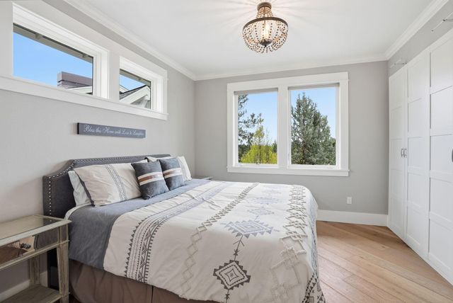 2433 NW Sacagawea Lane, Bend, OR 97703