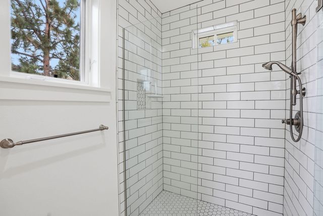 2433 NW Sacagawea Lane, Bend, OR 97703