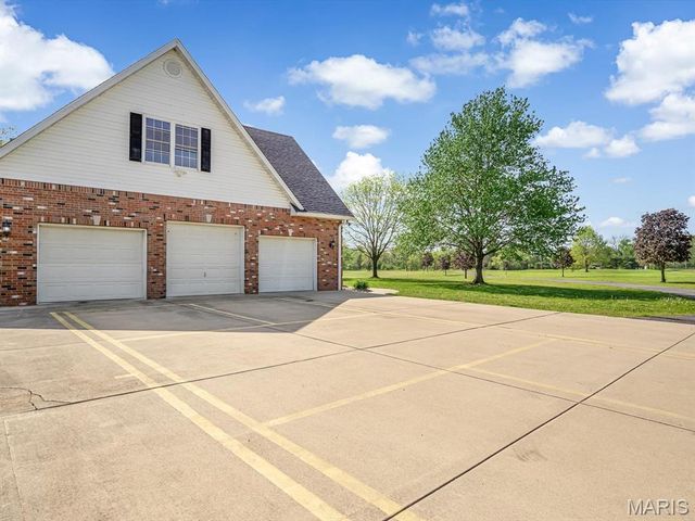 4775 N STATE ROUTE 157, Edwardsville, IL 62025
