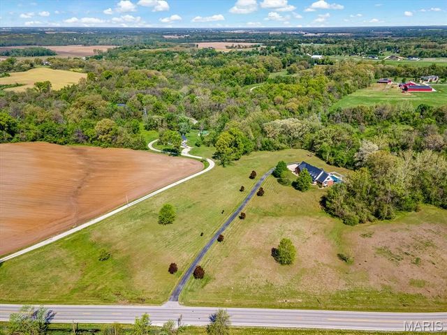 4775 N STATE ROUTE 157, Edwardsville, IL 62025