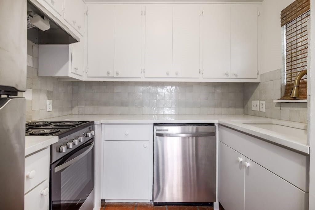 2909 Windsor RD B, Austin, TX 78703