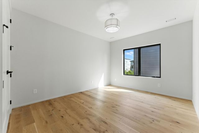 512 Weakley Ave, Nashville, TN 37207