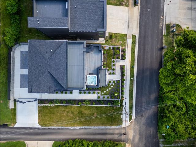 512 Weakley Ave, Nashville, TN 37207