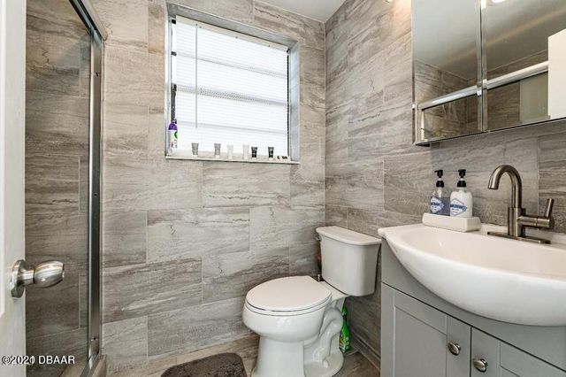 828 N Grandview Ave Apt 4, Daytona Beach, FL 32118