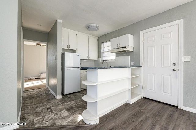 828 N Grandview Ave Apt 4, Daytona Beach, FL 32118