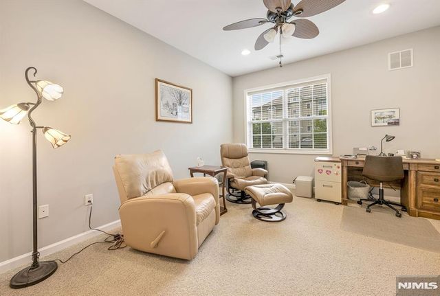 9116 Warrens Way, Wanaque, NJ 07465