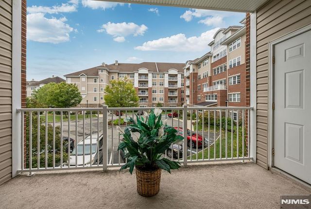 9116 Warrens Way, Wanaque, NJ 07465