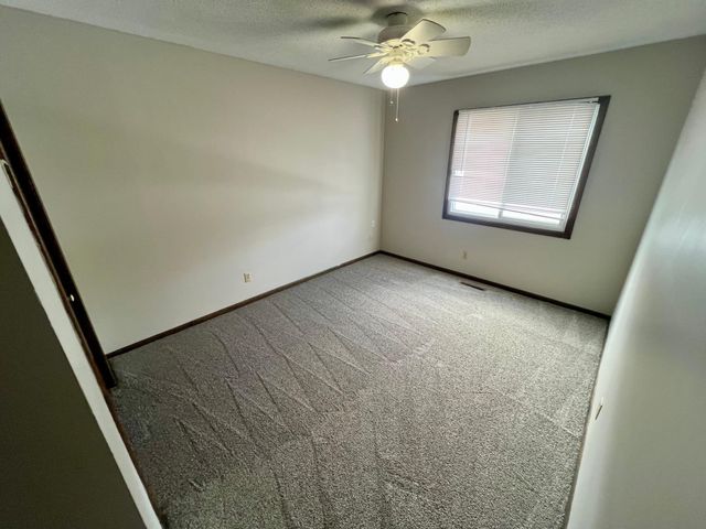 12209 24th Avenue S, Burnsville, MN 55337