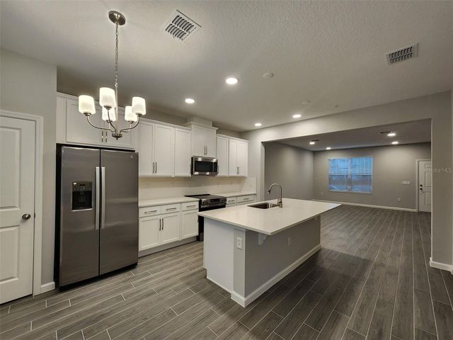 615 POTHOS STREET, Apopka, FL 32703