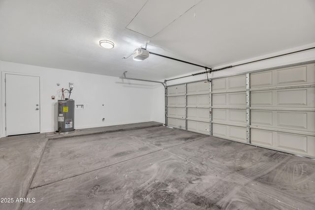 8830 W SAINT JOHN Road, Peoria, AZ 85382