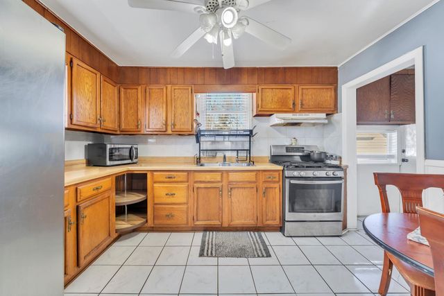 1856 Kenwood BLVD, Roanoke, VA 24013