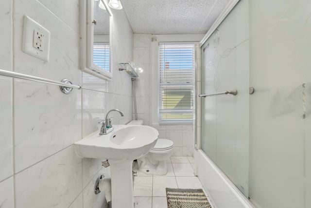 1856 Kenwood BLVD, Roanoke, VA 24013