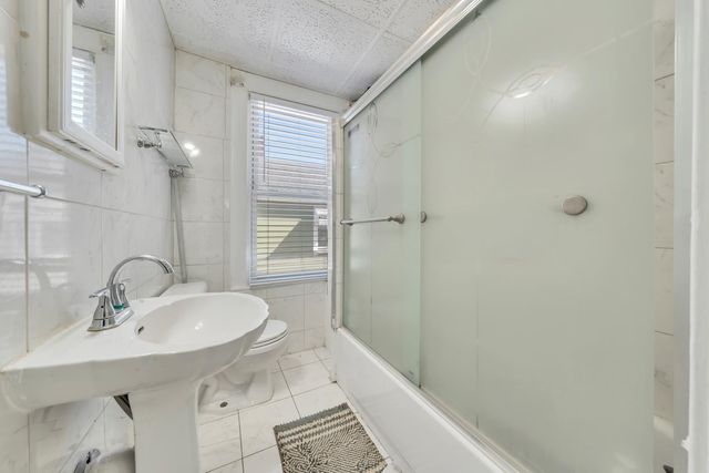 1856 Kenwood BLVD, Roanoke, VA 24013