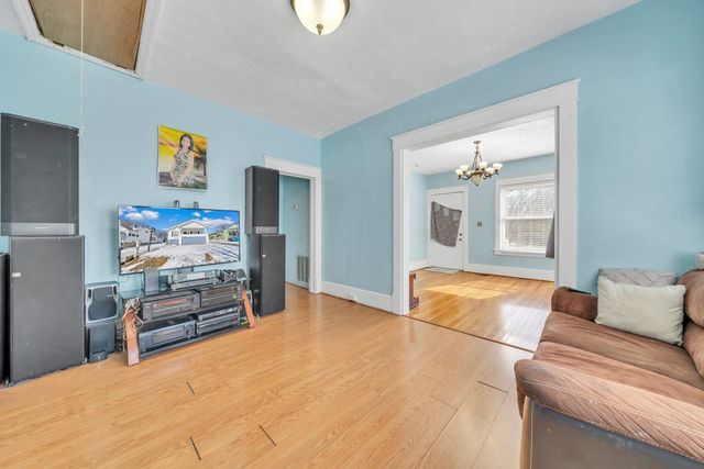 1856 Kenwood BLVD, Roanoke, VA 24013