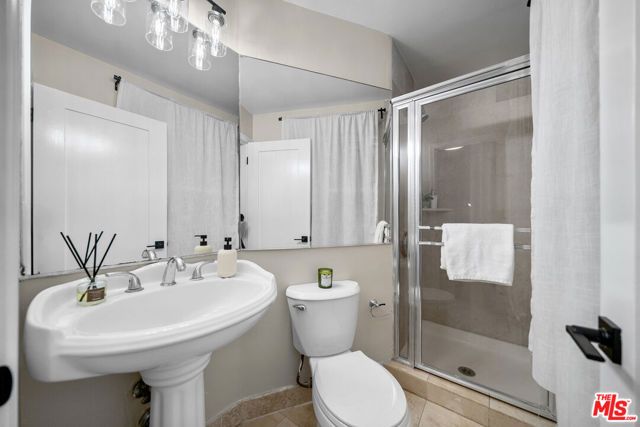 320 Westminster Avenue, Los Angeles, CA 90020