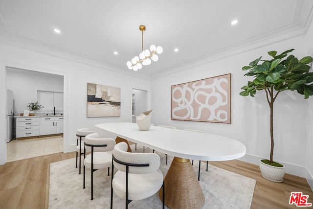 320 Westminster Avenue, Los Angeles, CA 90020