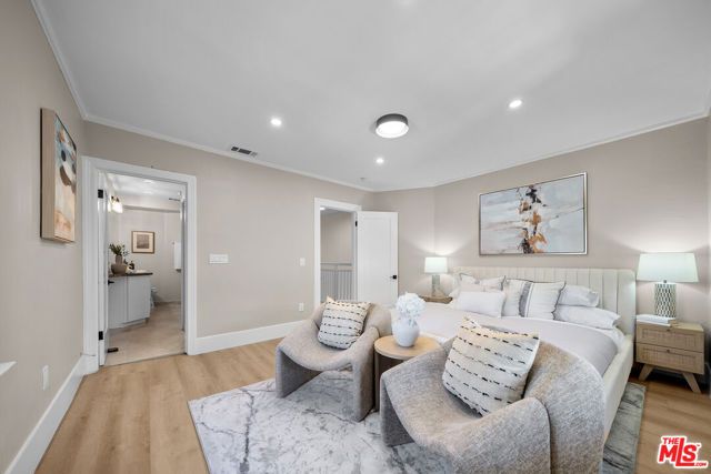 320 Westminster Avenue, Los Angeles, CA 90020