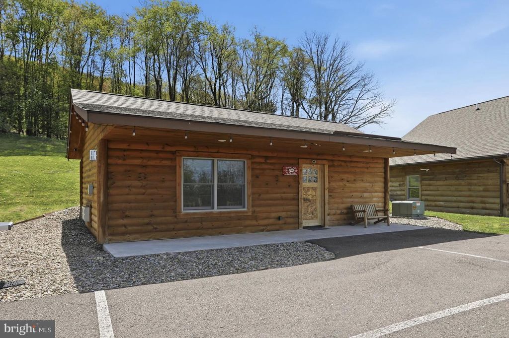 Image 1 of property listing at 27 GRANDVIEW BLVD, Mc Henry, MD 21541