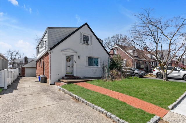 112 Ann Street, Valley Stream, NY 11580